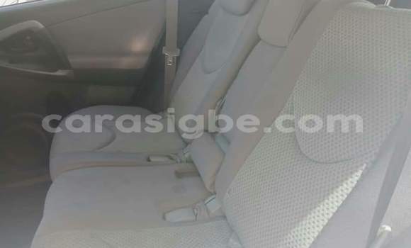 Buy Used Toyota RAV4 White Car in Lome in Togo Buy Used Toyota RAV4 White Car in Lome in Togo