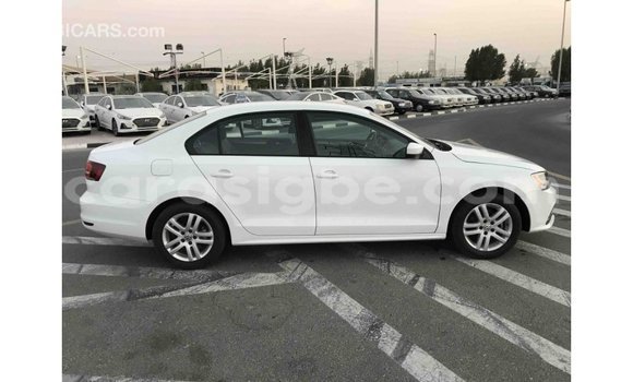 Acheter Import Voiture Volkswagen Jetta Blanc à Import - Dubai, Togo Acheter Import Voiture Volkswagen Jetta Blanc à Import - Dubai, Togo