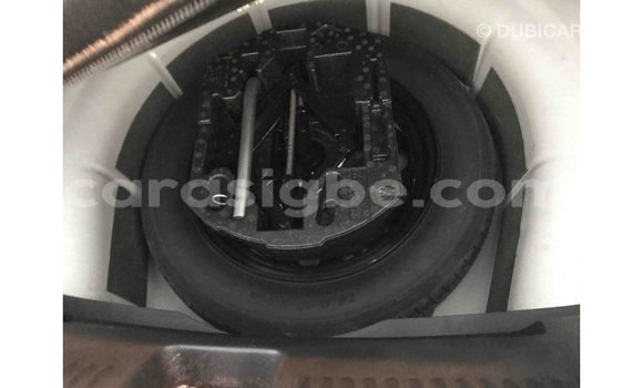 Acheter Import Voiture Volkswagen Jetta Blanc à Import - Dubai, Togo Acheter Import Voiture Volkswagen Jetta Blanc à Import - Dubai, Togo