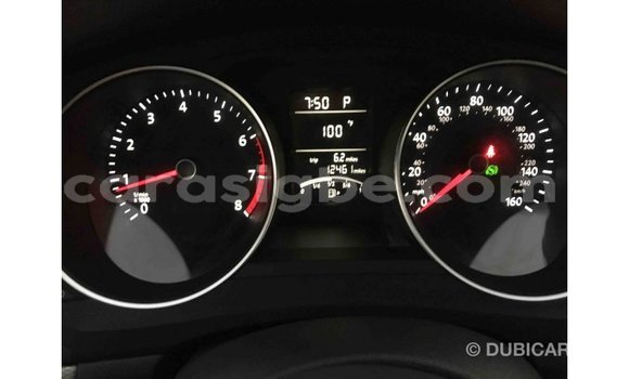 Acheter Import Voiture Volkswagen Jetta Blanc à Import - Dubai, Togo Acheter Import Voiture Volkswagen Jetta Blanc à Import - Dubai, Togo