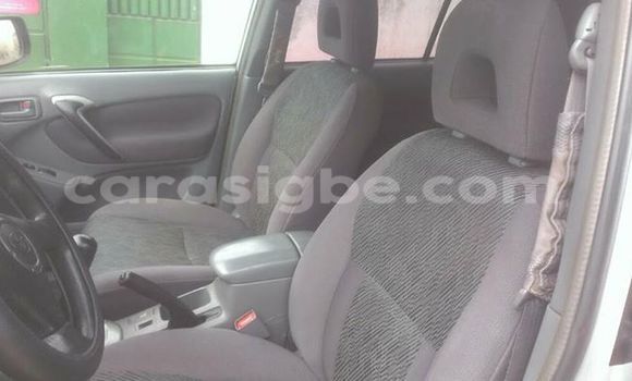 Buy Used Toyota RAV4 Silver Car in Adawlato in Togo Buy Used Toyota RAV4 Silver Car in Adawlato in Togo