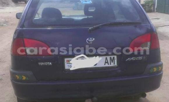 Acheter Occasion Voiture Toyota Avensis Bleu à Adawlato au Togo Acheter Occasion Voiture Toyota Avensis Bleu à Adawlato au Togo