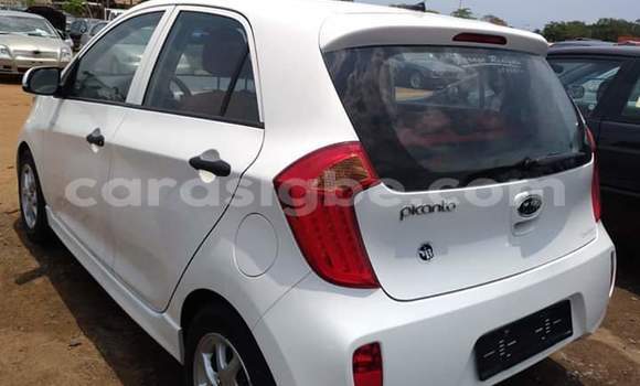 Acheter Occasion Voiture Kia Picanto Blanc à Lomé, Togo Acheter Occasion Voiture Kia Picanto Blanc à Lomé, Togo