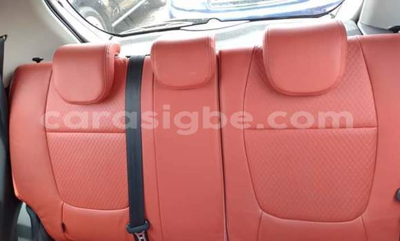 Acheter Occasion Voiture Kia Picanto Blanc à Lomé, Togo Acheter Occasion Voiture Kia Picanto Blanc à Lomé, Togo