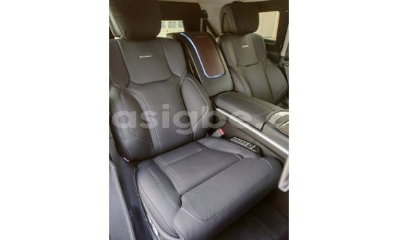 Buy Import Toyota Land Cruiser Black Car in Import - Dubai in Togo Buy Import Toyota Land Cruiser Black Car in Import - Dubai in Togo