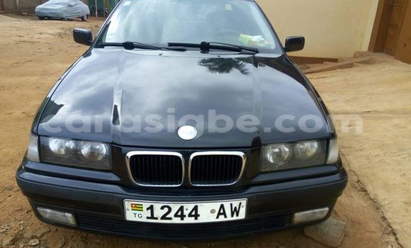 Acheter Occasion Voiture BMW 3–Series Noir à Adawlato, Togo