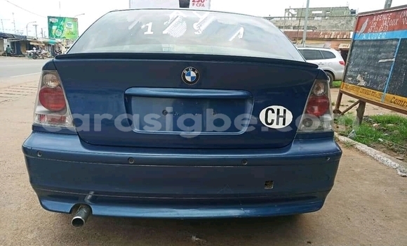 Acheter Occasion Voiture BMW 321 Bleu à Lomé, Togo Acheter Occasion Voiture BMW 321 Bleu à Lomé, Togo