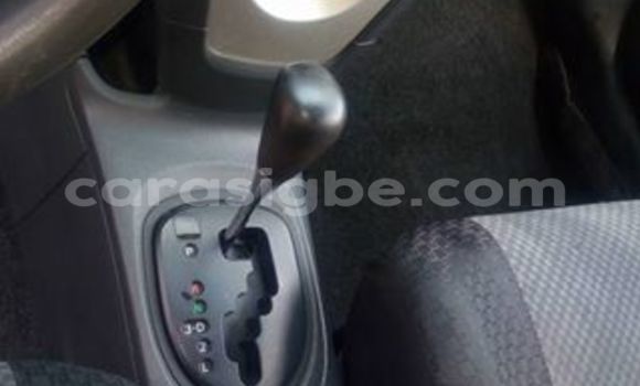 Acheter Occasion Voiture Toyota Yaris Noir à Adawlato, Togo Acheter Occasion Voiture Toyota Yaris Noir à Adawlato, Togo