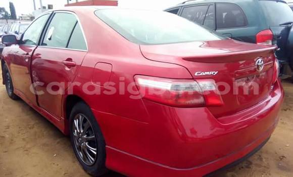 Acheter Occasion Voiture Toyota Camry Rouge à Adawlato au Togo Acheter Occasion Voiture Toyota Camry Rouge à Adawlato au Togo