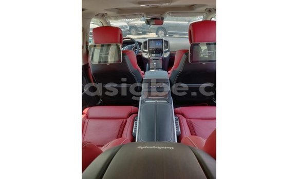 Acheter Import Voiture Toyota Land Cruiser Noir à Import - Dubai, Togo Acheter Import Voiture Toyota Land Cruiser Noir à Import - Dubai, Togo