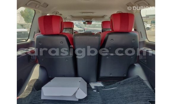 Acheter Import Voiture Toyota Land Cruiser Noir à Import - Dubai, Togo Acheter Import Voiture Toyota Land Cruiser Noir à Import - Dubai, Togo