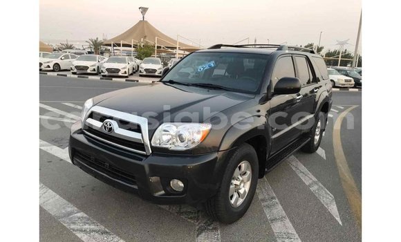 Acheter Import Voiture Toyota 4Runner Noir à Import - Dubai, Togo Acheter Import Voiture Toyota 4Runner Noir à Import - Dubai, Togo