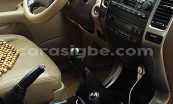 Acheter Occasion Voiture Toyota Land Cruiser Prado Gris à Adawlato, Togo Acheter Occasion Voiture Toyota Land Cruiser Prado Gris à Adawlato, Togo