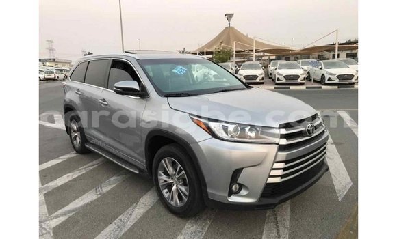 Acheter Import Voiture Toyota Highlander Autre à Import - Dubai, Togo Acheter Import Voiture Toyota Highlander Autre à Import - Dubai, Togo