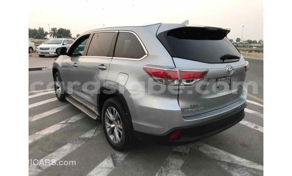 Acheter Import Voiture Toyota Highlander Autre à Import - Dubai, Togo Acheter Import Voiture Toyota Highlander Autre à Import - Dubai, Togo