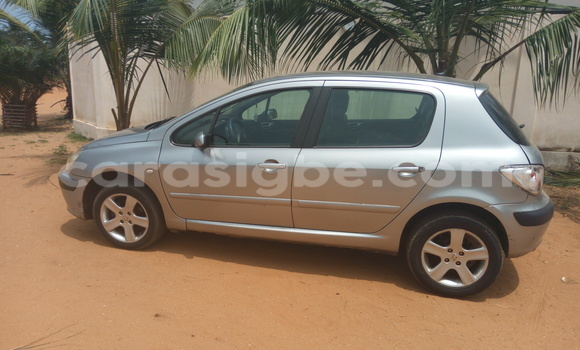 Acheter Occasion Voiture Peugeot 307 Gris à Bé, Togo Acheter Occasion Voiture Peugeot 307 Gris à Bé, Togo