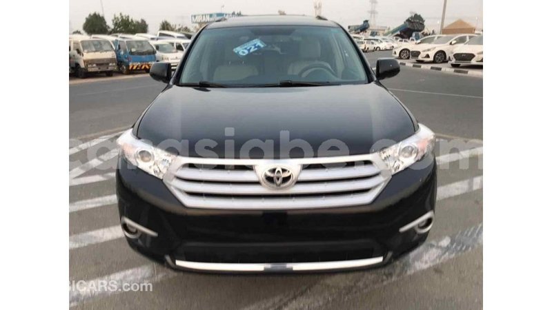 Big with watermark toyota highlander togo import dubai 4483