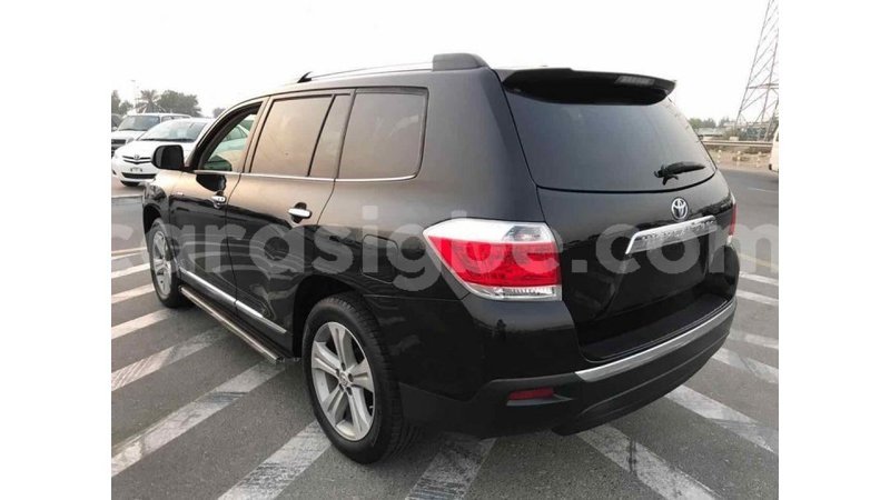 Big with watermark toyota highlander togo import dubai 4483