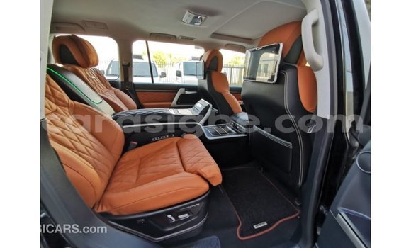Buy Import Toyota Land Cruiser Black Car in Import - Dubai in Togo Buy Import Toyota Land Cruiser Black Car in Import - Dubai in Togo