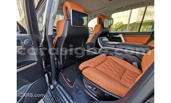 Buy Import Toyota Land Cruiser Black Car in Import - Dubai in Togo Buy Import Toyota Land Cruiser Black Car in Import - Dubai in Togo