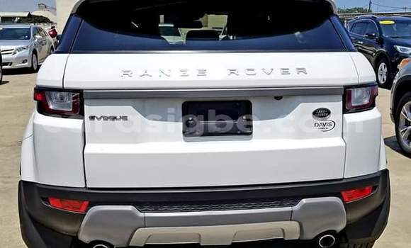 Acheter Occasion Voiture Land Rover Range Rover Evoque Blanc à Lomé, Togo Acheter Occasion Voiture Land Rover Range Rover Evoque Blanc à Lomé, Togo