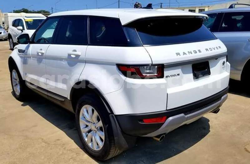 Big with watermark land rover range rover evoque togo lom%c3%a9 4492