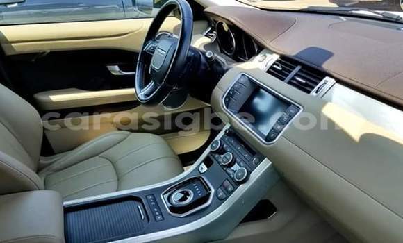 Acheter Occasion Voiture Land Rover Range Rover Evoque Blanc à Lomé, Togo Acheter Occasion Voiture Land Rover Range Rover Evoque Blanc à Lomé, Togo