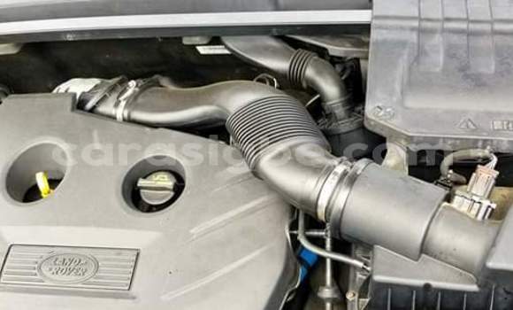 Acheter Occasion Voiture Land Rover Range Rover Evoque Blanc à Lomé, Togo Acheter Occasion Voiture Land Rover Range Rover Evoque Blanc à Lomé, Togo