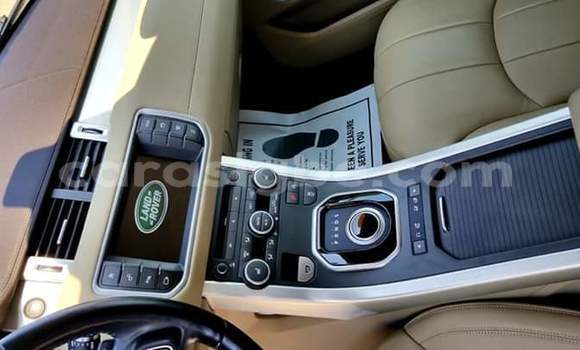 Acheter Occasion Voiture Land Rover Range Rover Evoque Blanc à Lomé, Togo Acheter Occasion Voiture Land Rover Range Rover Evoque Blanc à Lomé, Togo