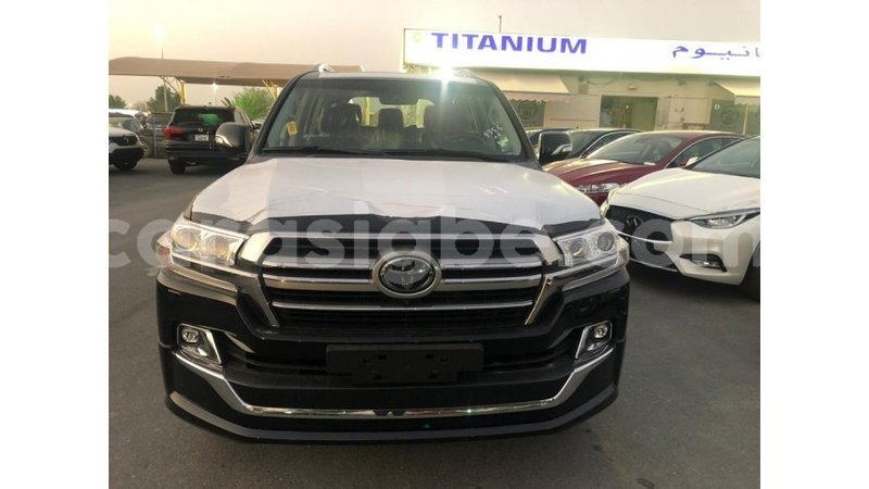 Big with watermark toyota land cruiser togo import dubai 4494