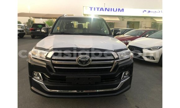 Acheter Import Voiture Toyota Land Cruiser Noir à Import - Dubai, Togo Acheter Import Voiture Toyota Land Cruiser Noir à Import - Dubai, Togo