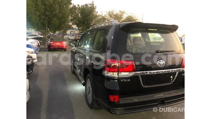 Big with watermark toyota land cruiser togo import dubai 4494