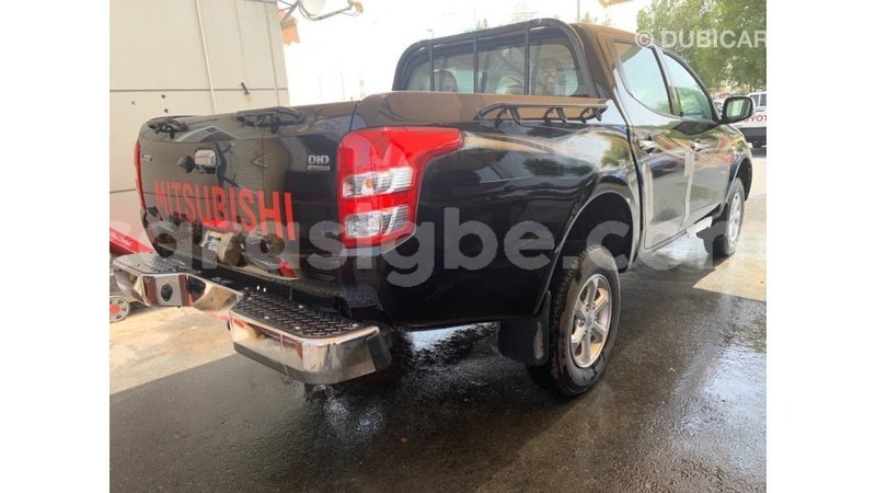 Big with watermark mitsubishi l200 togo import dubai 4496