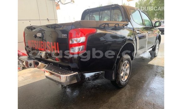 Acheter Import Voiture Mitsubishi L200 Noir à Import - Dubai, Togo Acheter Import Voiture Mitsubishi L200 Noir à Import - Dubai, Togo