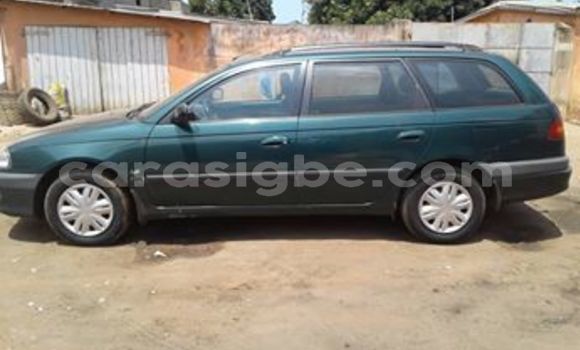 Acheter Occasion Voiture Toyota Avensis Vert à Lomé, Togo Acheter Occasion Voiture Toyota Avensis Vert à Lomé, Togo