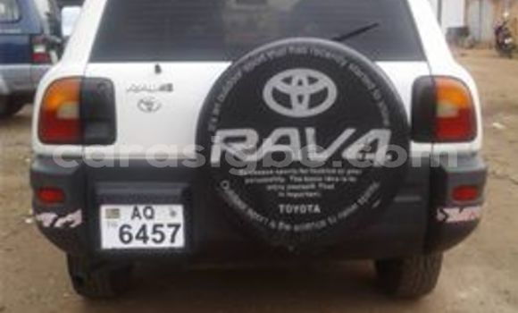Acheter Occasion Voiture Toyota RAV4 Blanc à Lomé, Togo Acheter Occasion Voiture Toyota RAV4 Blanc à Lomé, Togo