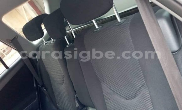 Acheter Occasion Voiture Toyota RAV4 Gris à Lomé, Togo Acheter Occasion Voiture Toyota RAV4 Gris à Lomé, Togo