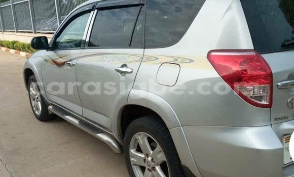 Acheter Occasion Voiture Toyota RAV4 Gris à Lomé, Togo Acheter Occasion Voiture Toyota RAV4 Gris à Lomé, Togo