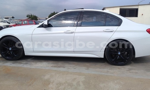 Acheter Occasion Voiture BMW 3–Series Gris à Lomé, Togo Acheter Occasion Voiture BMW 3–Series Gris à Lomé, Togo