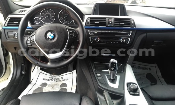 Acheter Occasion Voiture BMW 3–Series Gris à Lomé, Togo Acheter Occasion Voiture BMW 3–Series Gris à Lomé, Togo