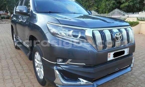 Acheter Occasion Voiture Toyota Land Cruiser Prado Bleu à Lomé, Togo Acheter Occasion Voiture Toyota Land Cruiser Prado Bleu à Lomé, Togo