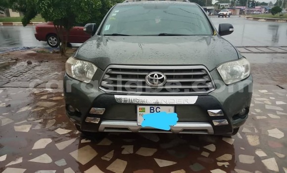 Acheter Occasion Voiture Toyota Highlander Vert à Lomé, Togo Acheter Occasion Voiture Toyota Highlander Vert à Lomé, Togo