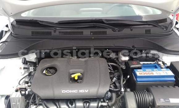 Acheter Occasion Voiture Hyundai Kona Blanc à Lomé, Togo Acheter Occasion Voiture Hyundai Kona Blanc à Lomé, Togo