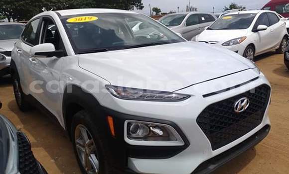 Acheter Occasion Voiture Hyundai Kona Blanc à Lomé, Togo Acheter Occasion Voiture Hyundai Kona Blanc à Lomé, Togo