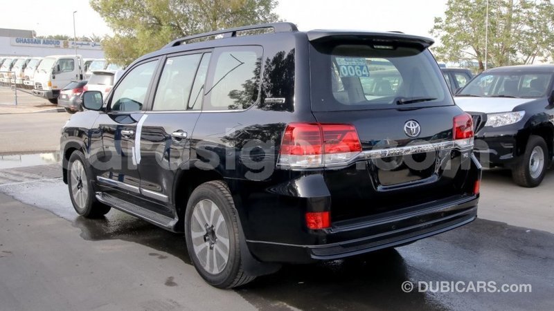 Big with watermark toyota land cruiser togo import dubai 4553