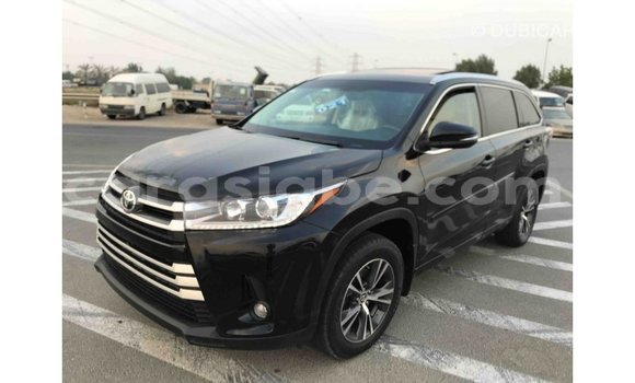 Acheter Import Voiture Toyota Highlander Noir à Import - Dubai, Togo Acheter Import Voiture Toyota Highlander Noir à Import - Dubai, Togo