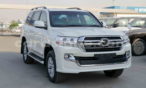 Buy Import Toyota Land Cruiser White Car in Import - Dubai in Togo Buy Import Toyota Land Cruiser White Car in Import - Dubai in Togo