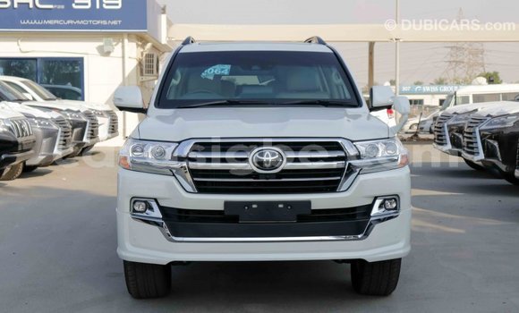 Buy Import Toyota Land Cruiser White Car in Import - Dubai in Togo Buy Import Toyota Land Cruiser White Car in Import - Dubai in Togo