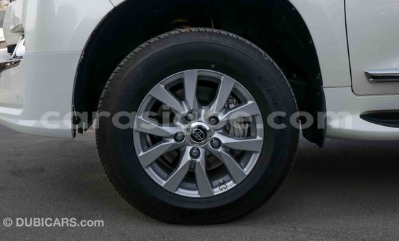 Buy Import Toyota Land Cruiser White Car in Import - Dubai in Togo Buy Import Toyota Land Cruiser White Car in Import - Dubai in Togo