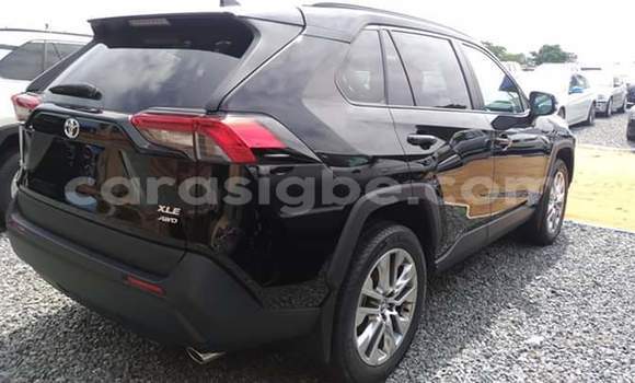 Acheter Occasion Voiture Toyota RAV4 Noir à Lomé, Togo Acheter Occasion Voiture Toyota RAV4 Noir à Lomé, Togo
